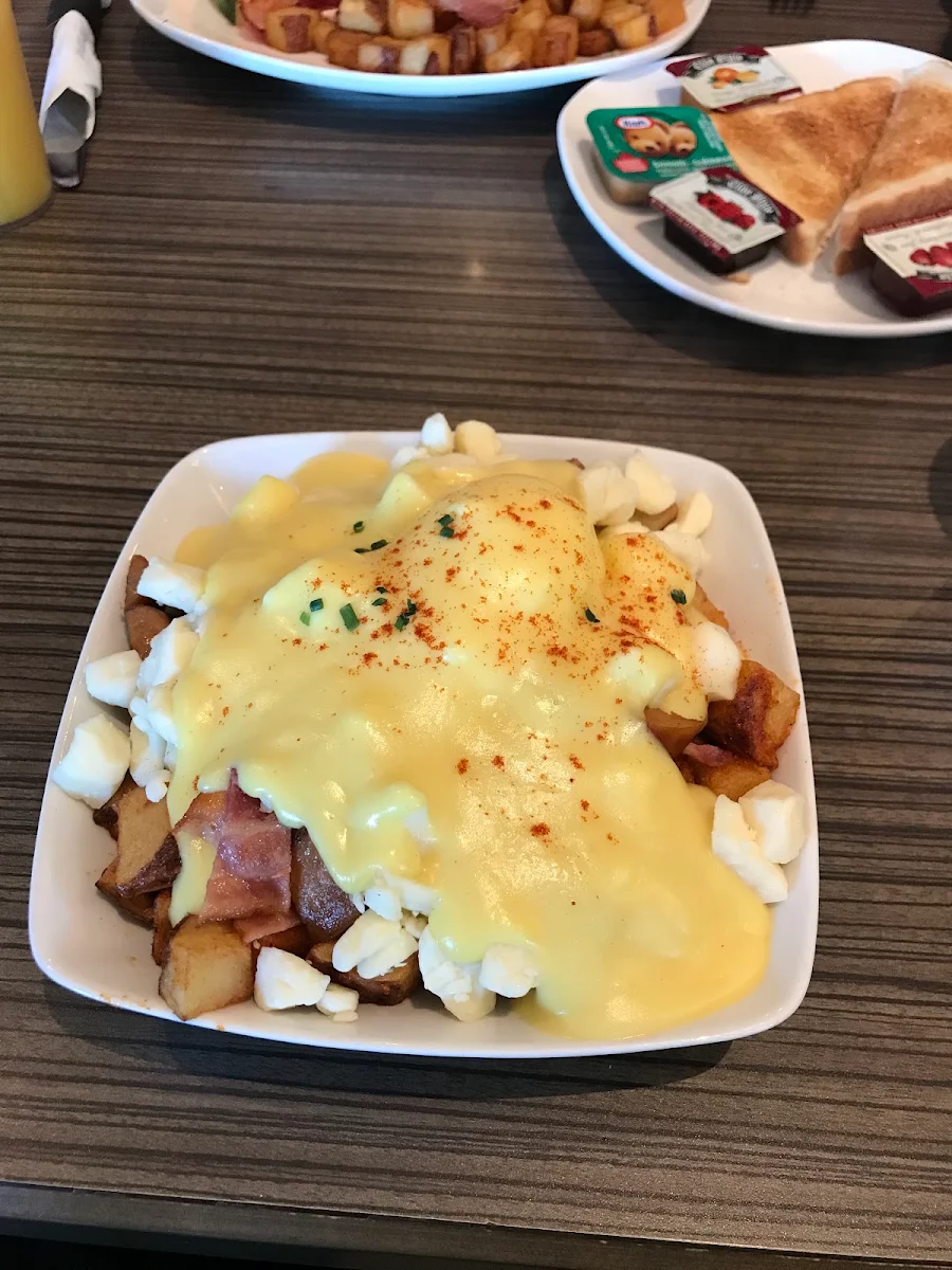 Breakfast Poutine Poutine Déjeuner