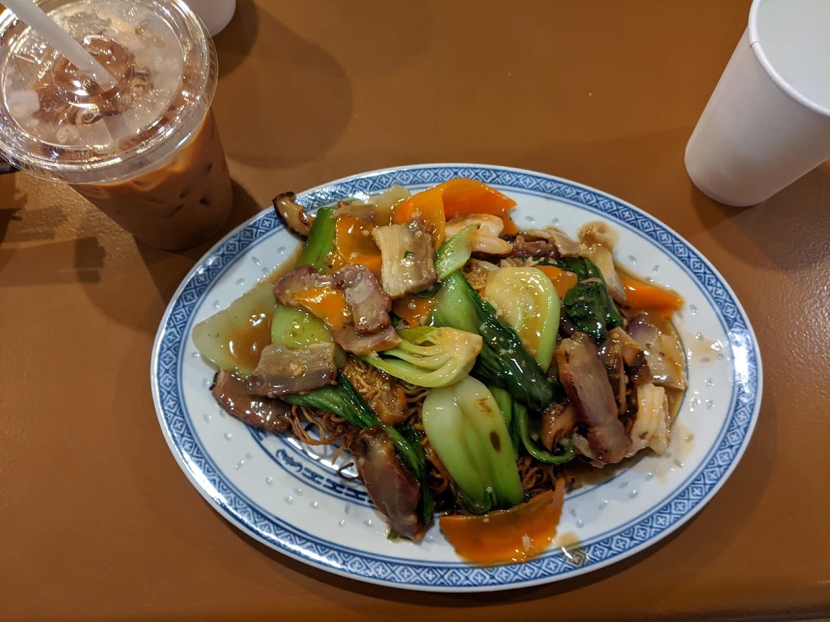 Cantonese Chow Mein