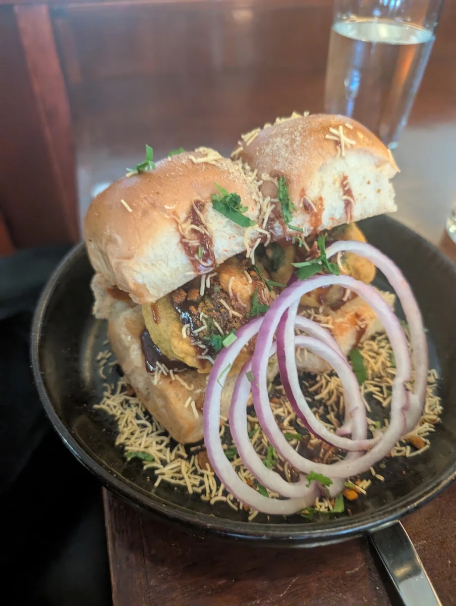 Chopati Pav Bhaji with Maska Pav