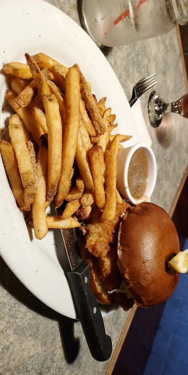 Cod Burger, Bucksnort's Bar & Grill