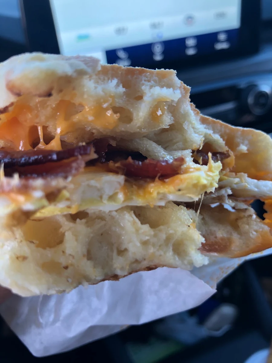 Bscon Egg English Muffin