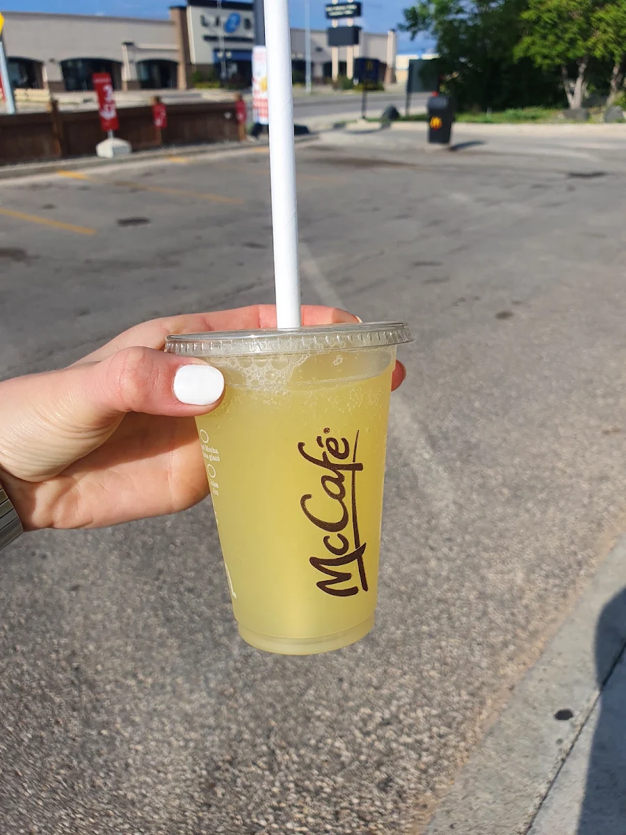 Mango Pineapple Refresher 150 0 Cals