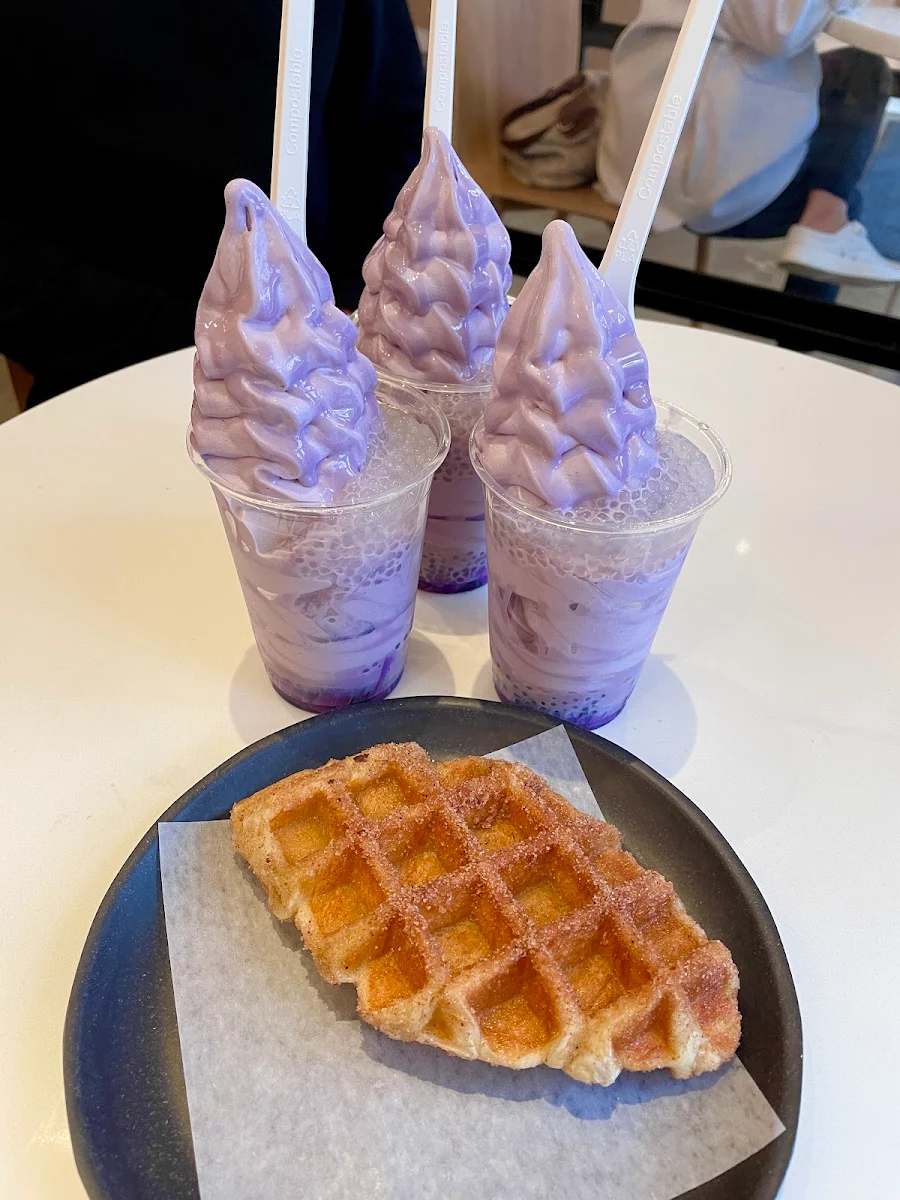 Ube Sago Pudding & Cinnamon Sugar Croffle