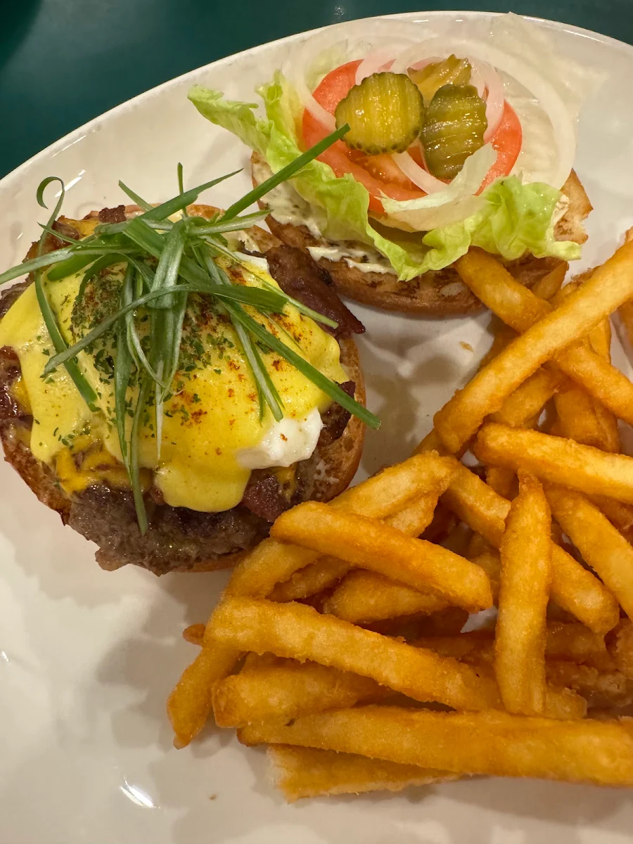 Mushroom Bacon Burger