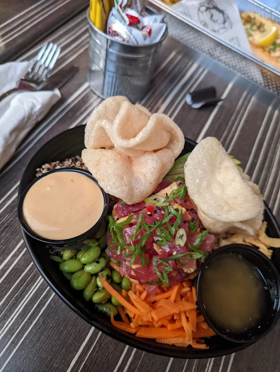 Tartare De Thon Et Mangue Version Poke Bowl