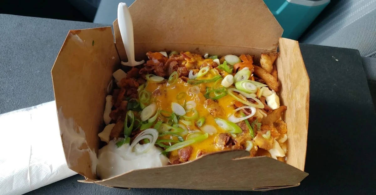 Buffalo Chicken Poutine