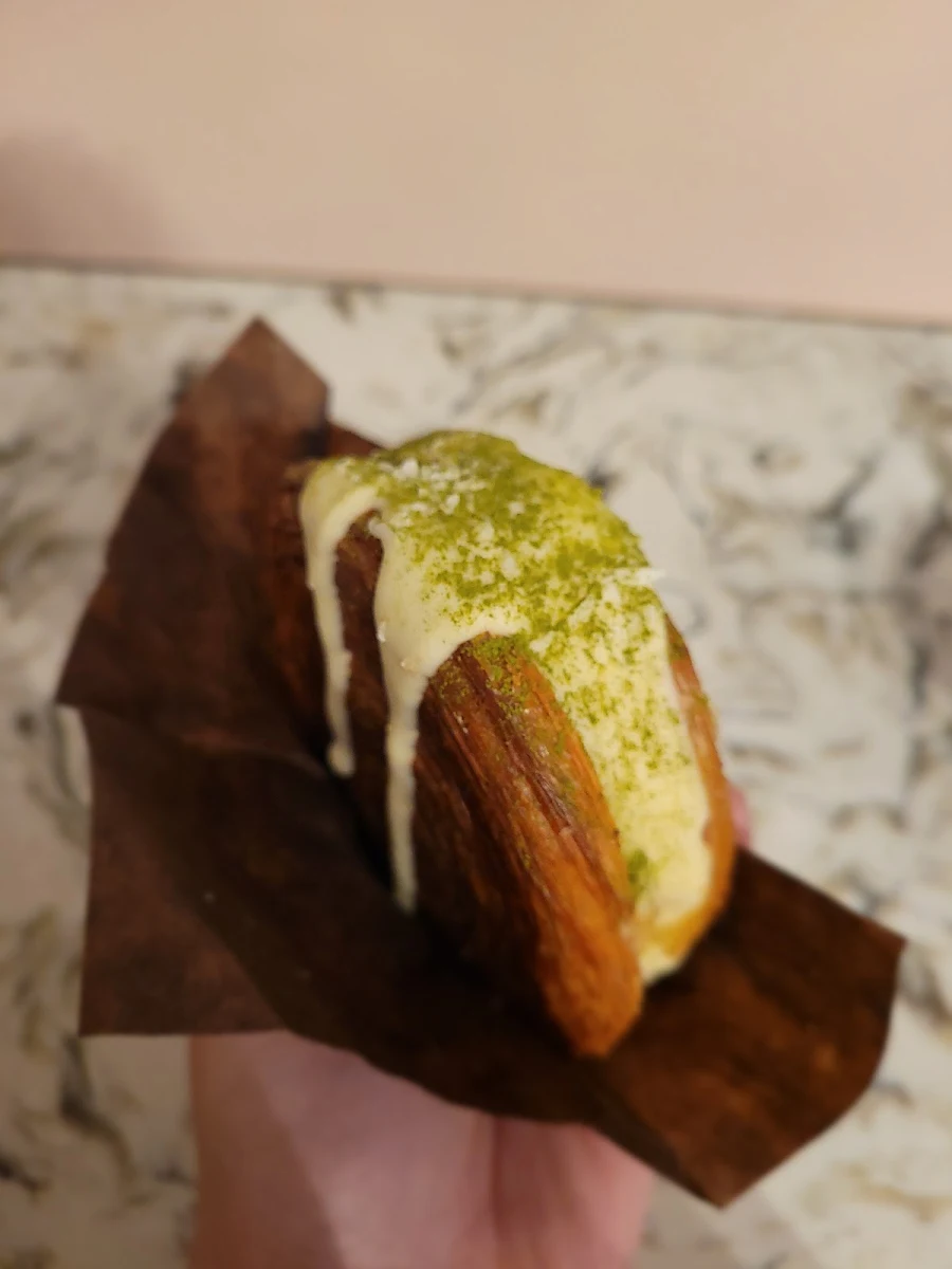 White Chocolate & Pistachio