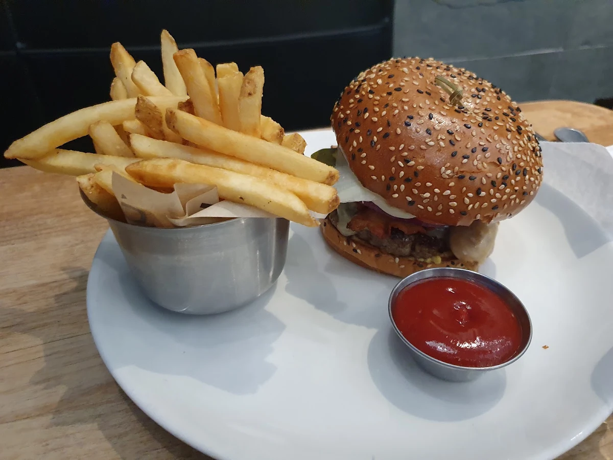 Cheese Burger with Truffle Fries