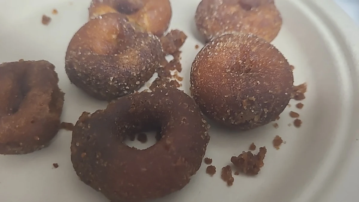 New Mini-Donuts, Swiss Chalet