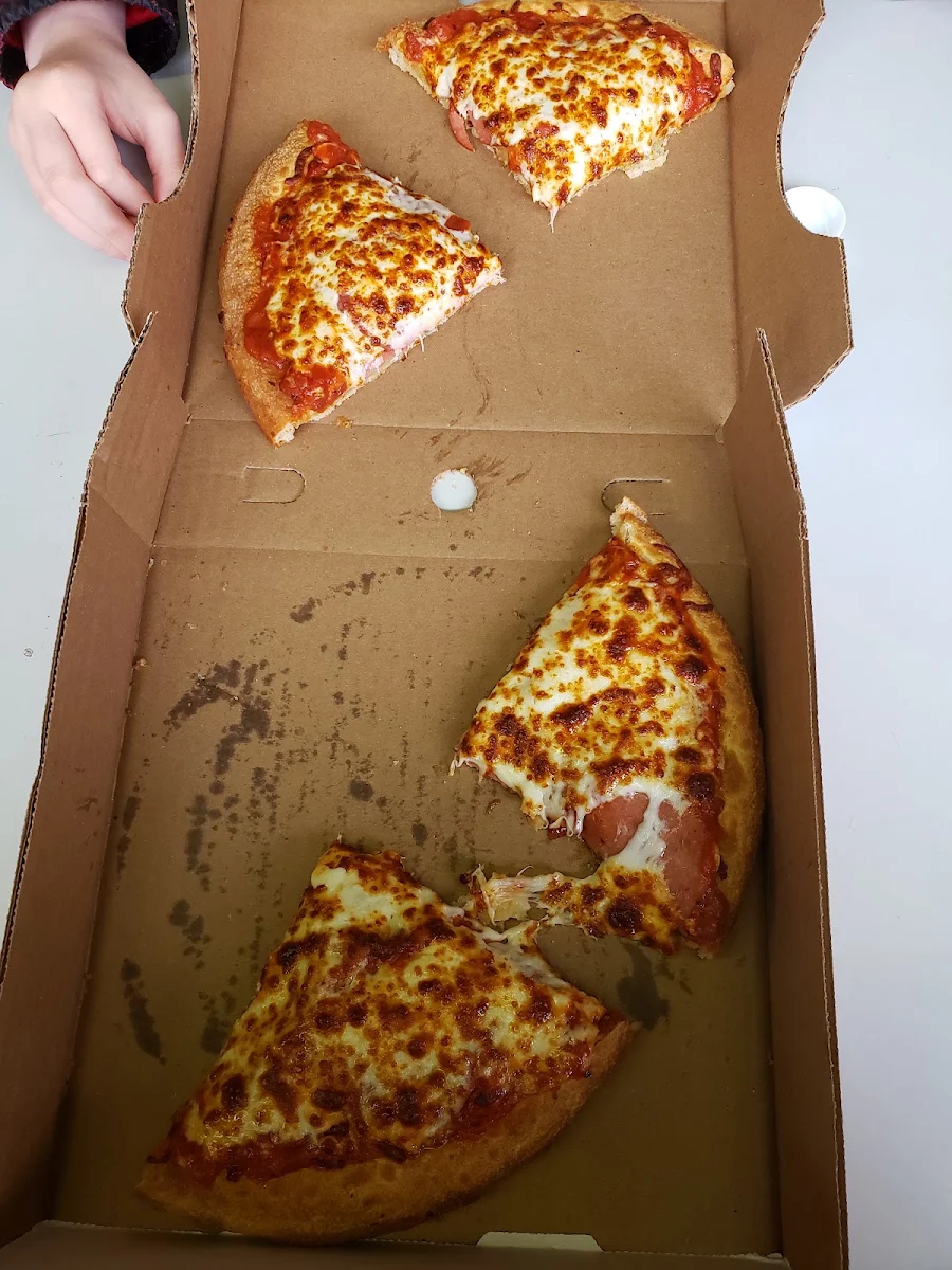 Canadian Club Pizza