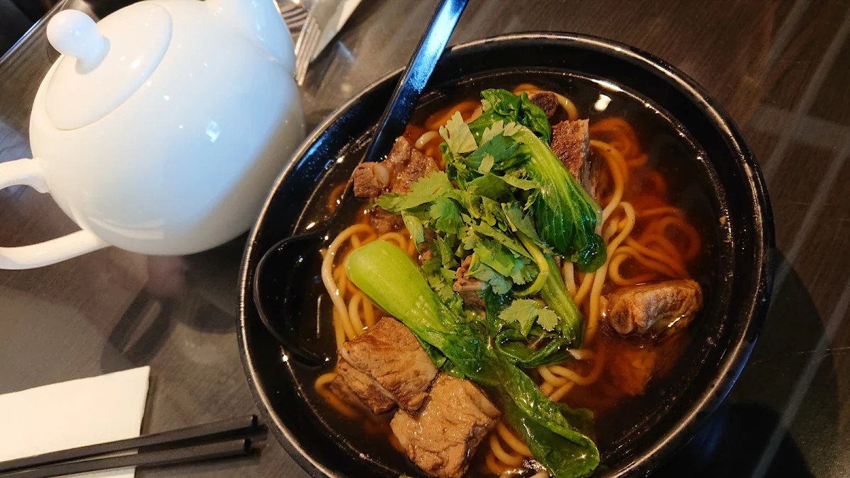 Hand Pulled Noodle with Spare Rib