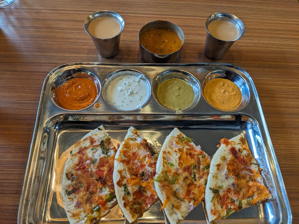 Mix Veg Uttapam