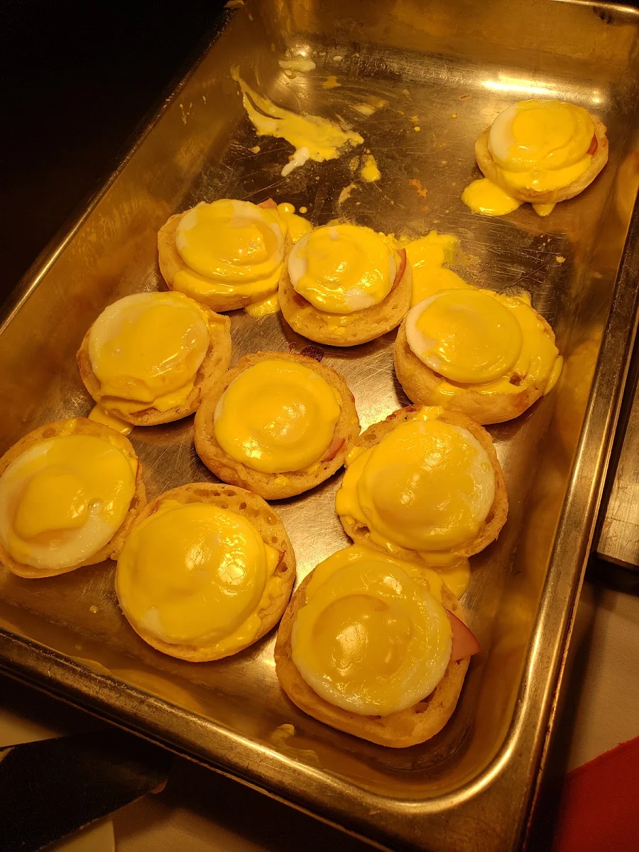 Eggs Benedict
