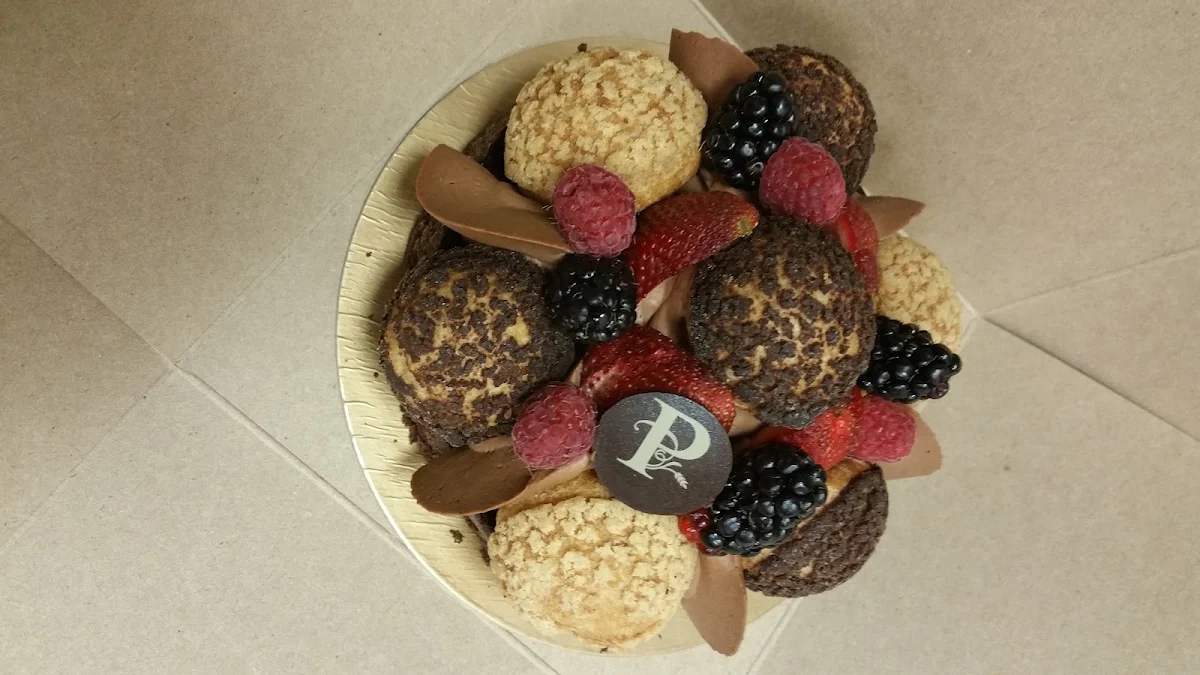 Gateau Chouchou Chocolat Fruit Rouge