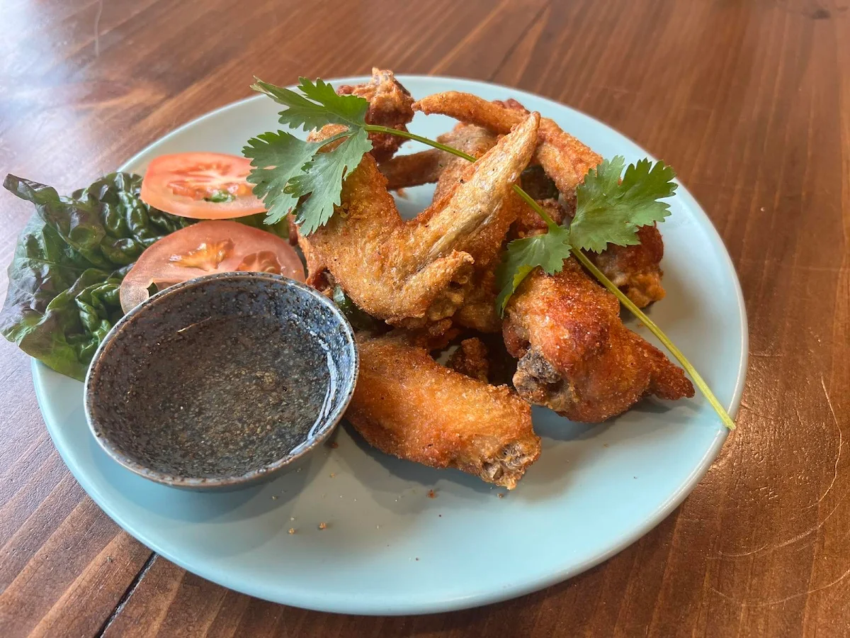 A6 Fish Sauce Glazed Chicken Wings Cánh Gà Chiên Nước Mắm