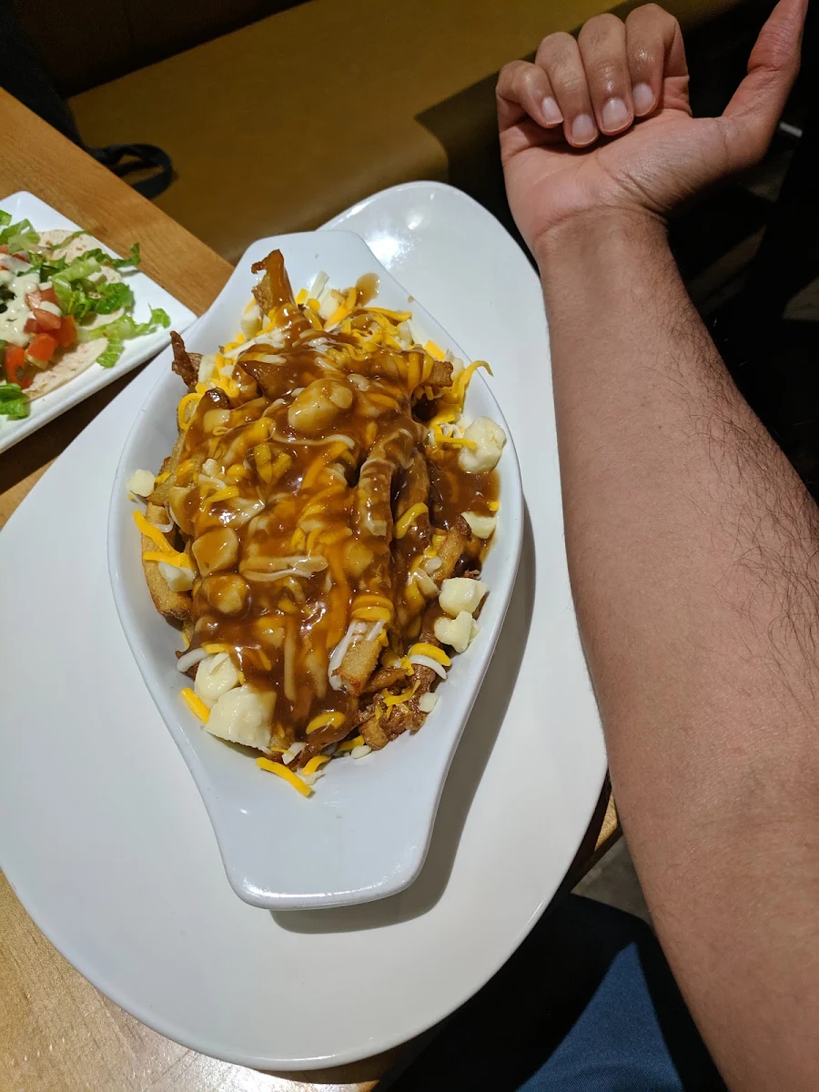Breakfast Poutine