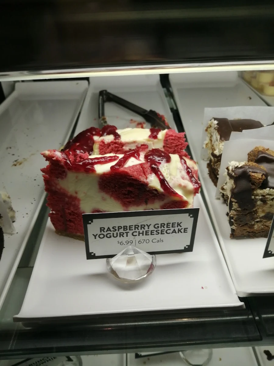 Raspberry Greek Yogurt Cheese Cake