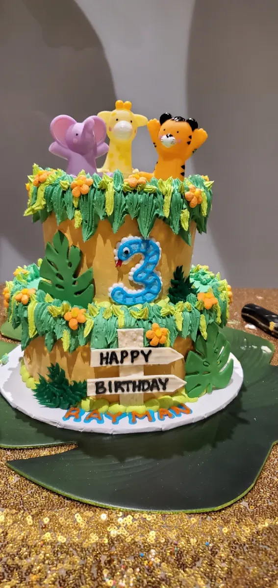 Jungle Theme Birthday Cake