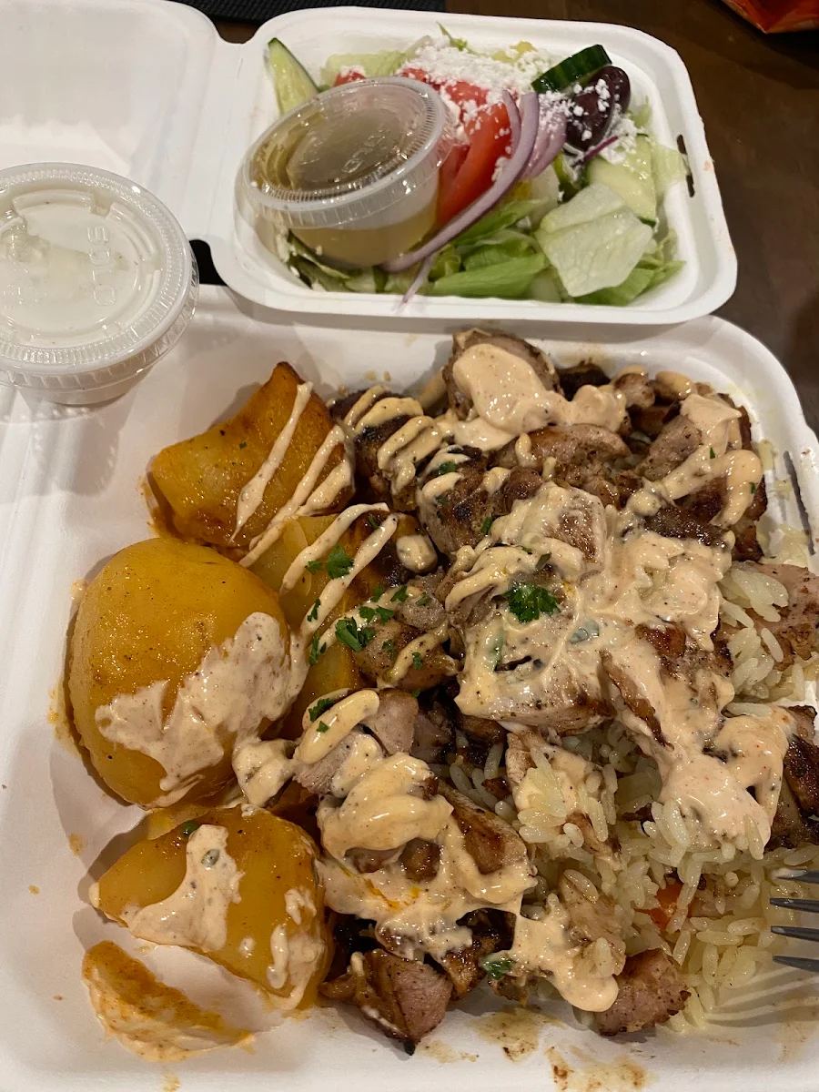 Chicken Gyros Dinner with Garlic Sauce
