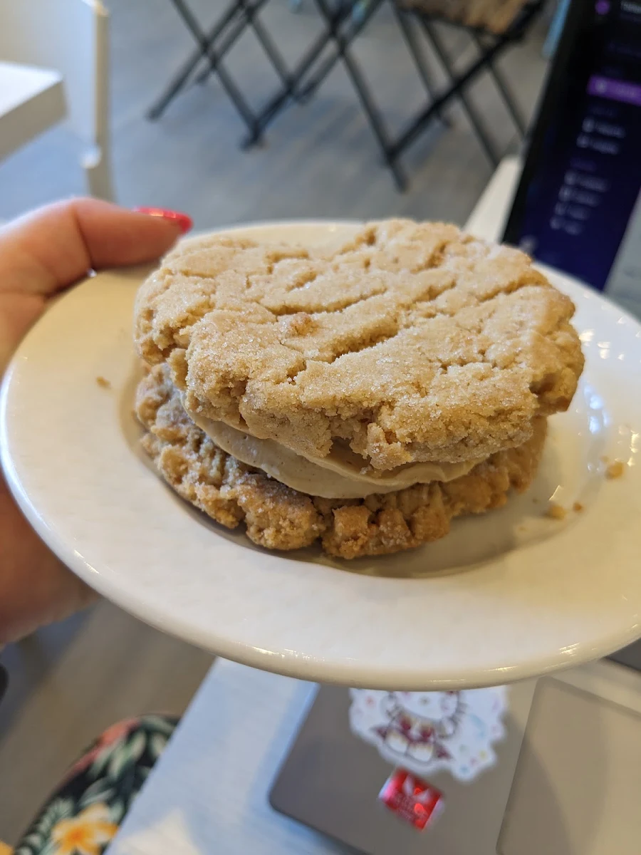 Peanut Butter Cookie Sandwich
