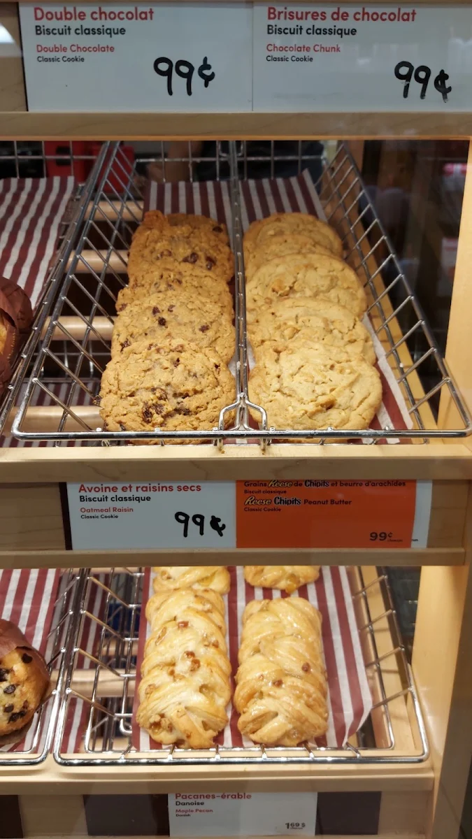 Oatmeal Raisin Cookie Left Peanut Butter Cookie Right