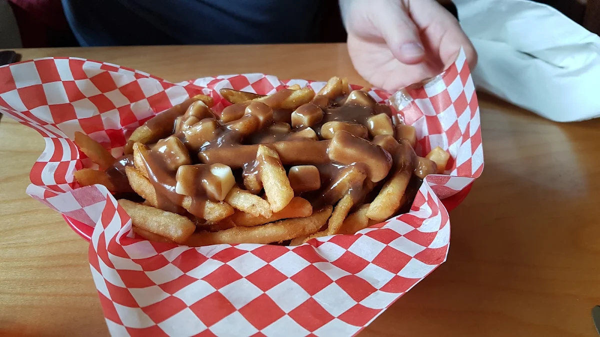 Poutine, Maple Avenue Tap & Grill