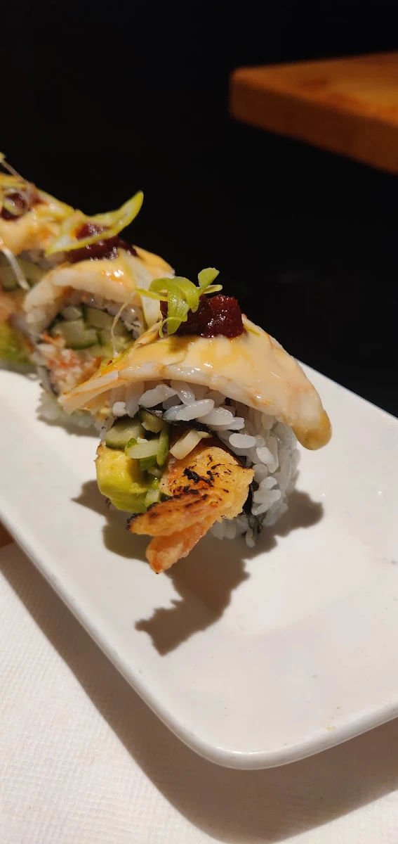 Seared Salmon Roll