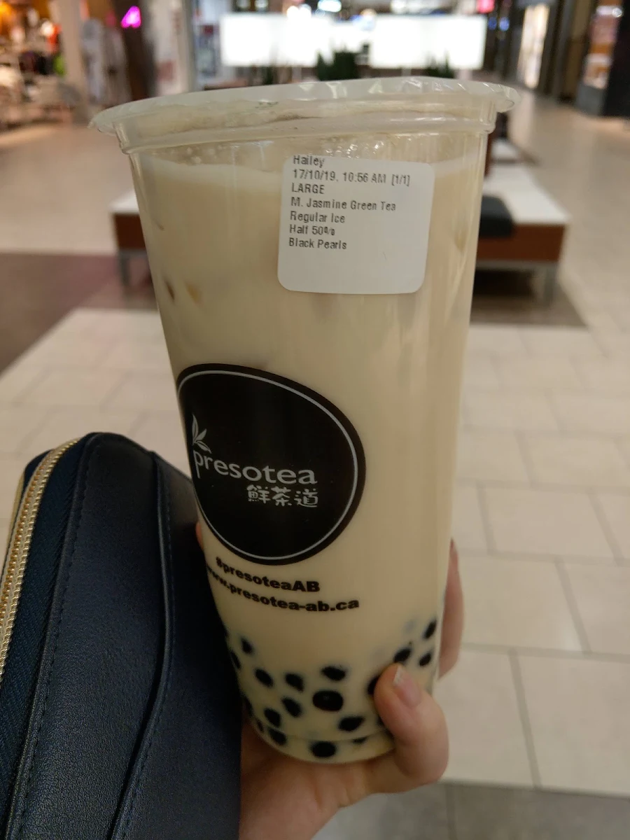 Jasmine Green Milk Tea Regular Ice Half Sugar Black Pearls