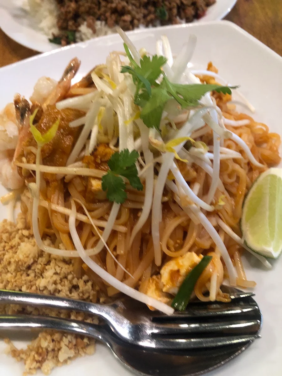 Pad Ped 57 Pad Thai B KK