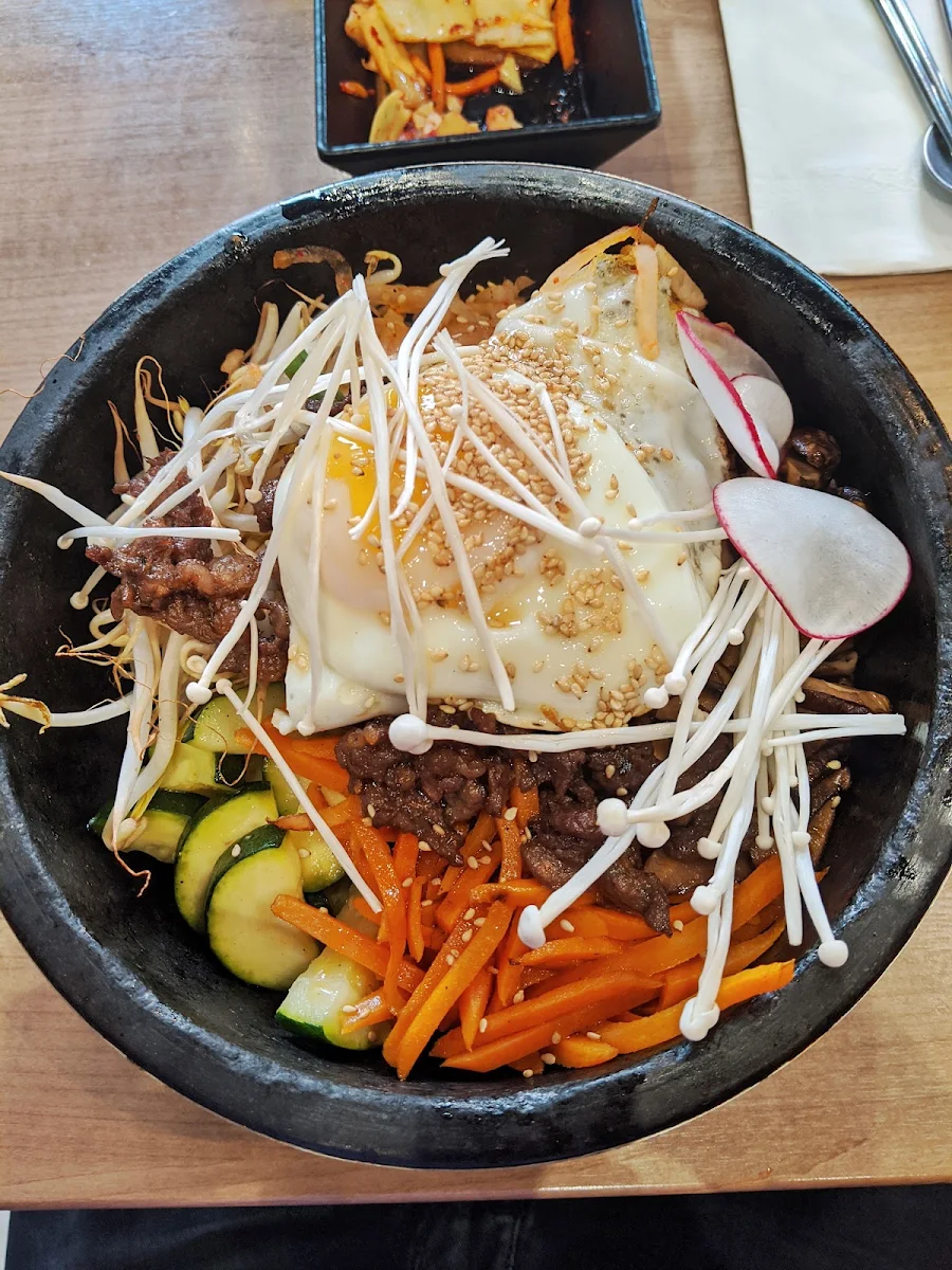 Bulgogi Bibimbap on Hot Stone