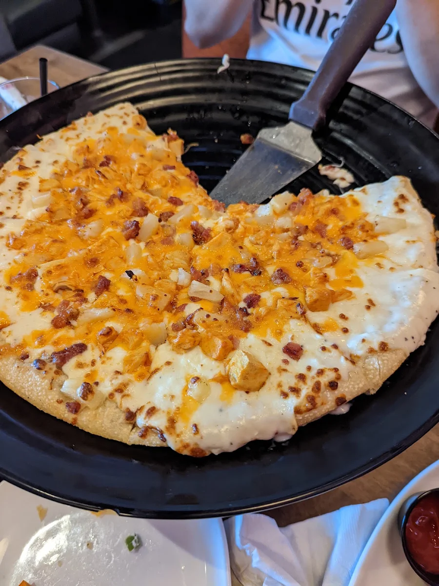 Tropical Chicken Pizza