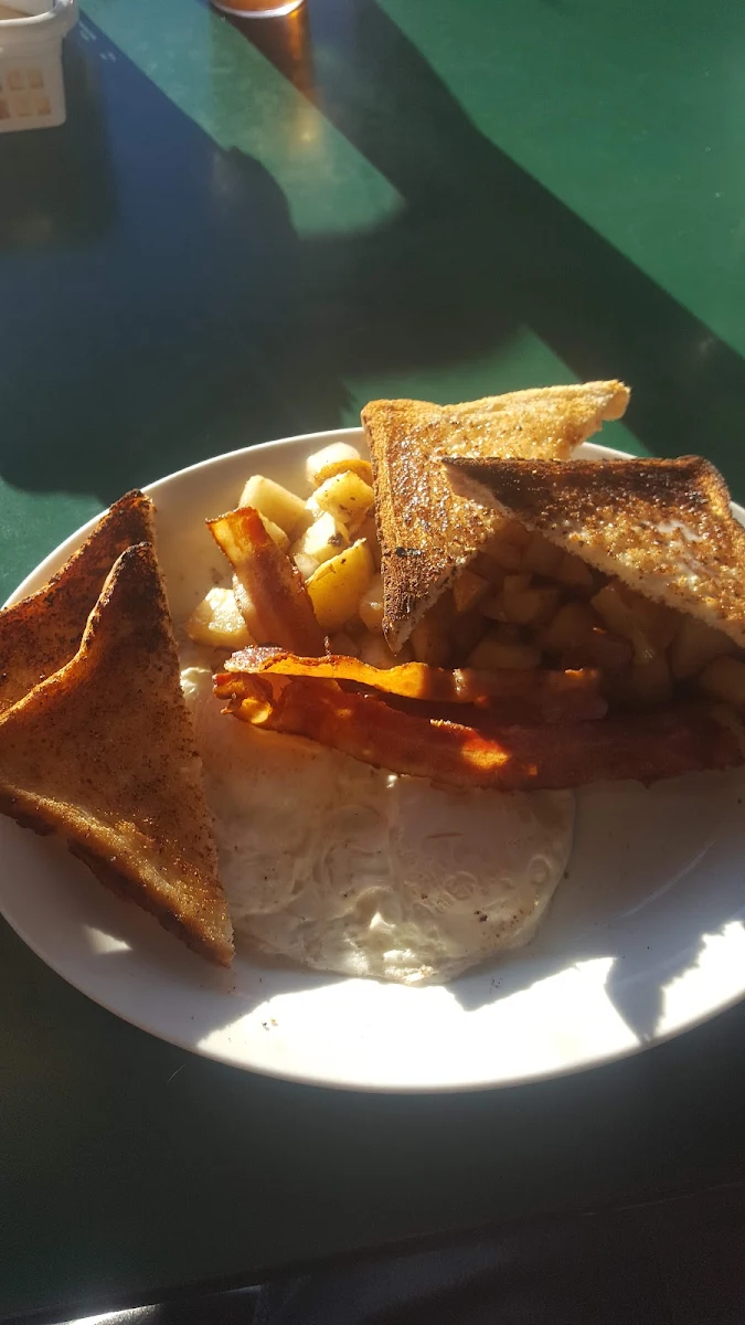 Kids' Grilled Cheese & Fries