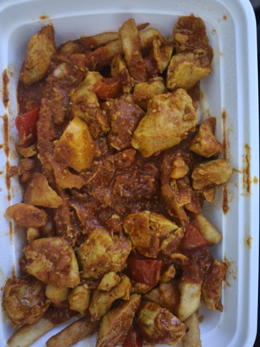 Curry Chicken Poutine