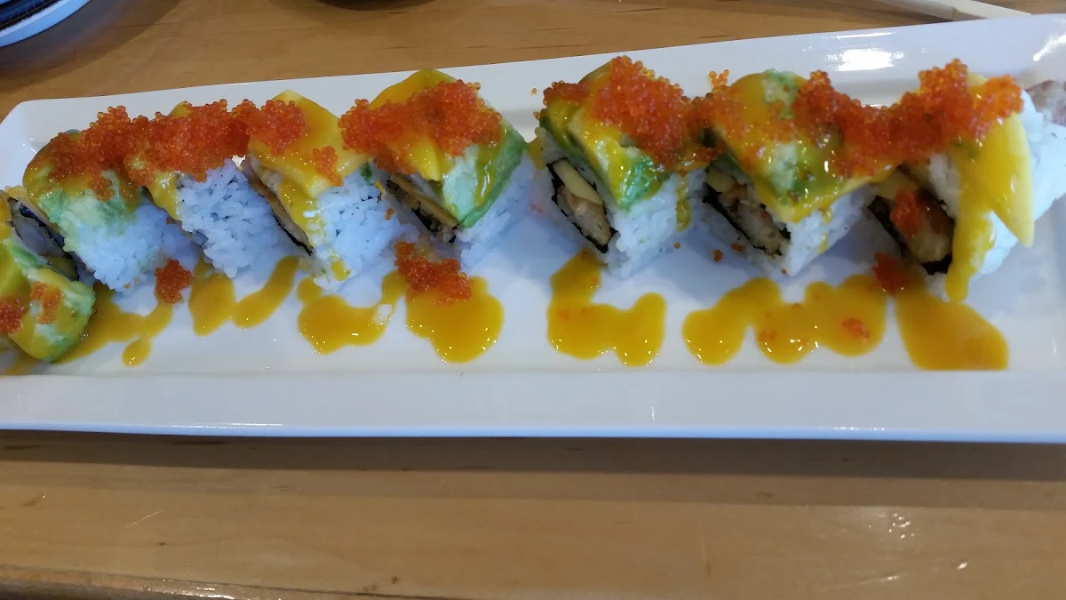 Mango Roll 8 pcs, Kinjo Sushi & Grill