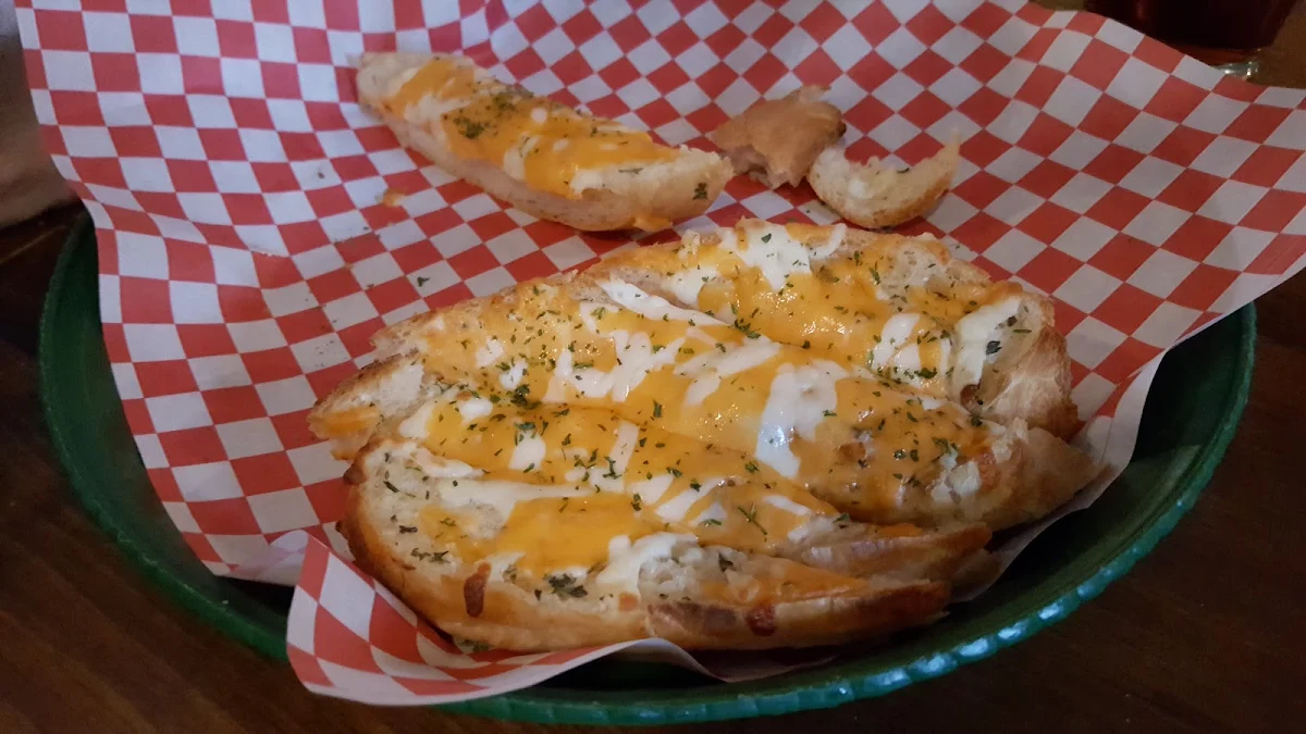 Garlic Cheese Bread