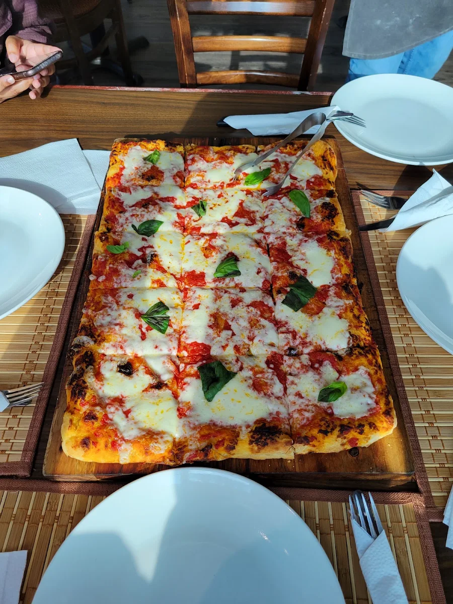 Authentic Rustica Pizza Margherita