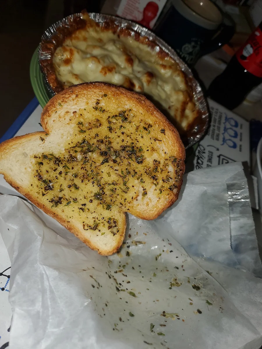 Fettuccine Alfredo with Garlic Bread
