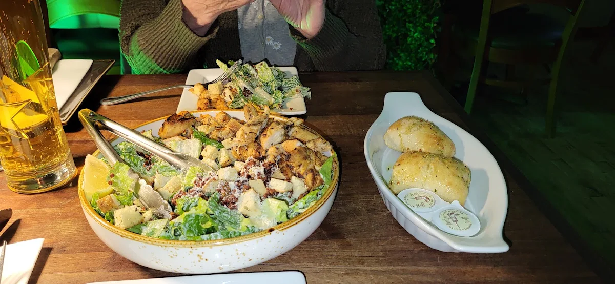 Salade César Avec Poulet Grillé