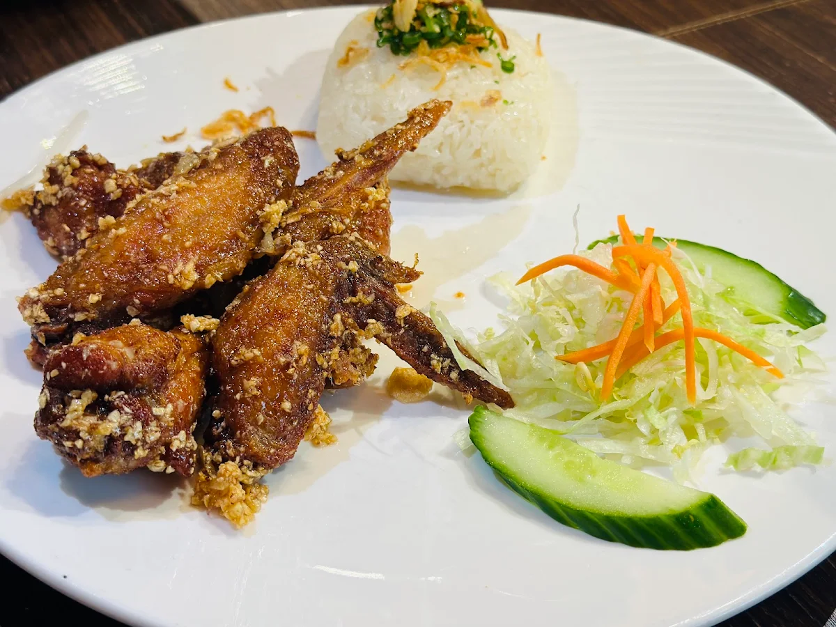 Chicken Wing with Sticky Rice