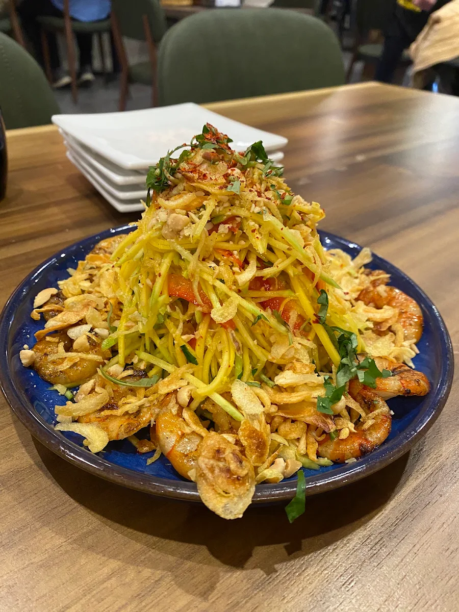 Shrimp Mango Salad