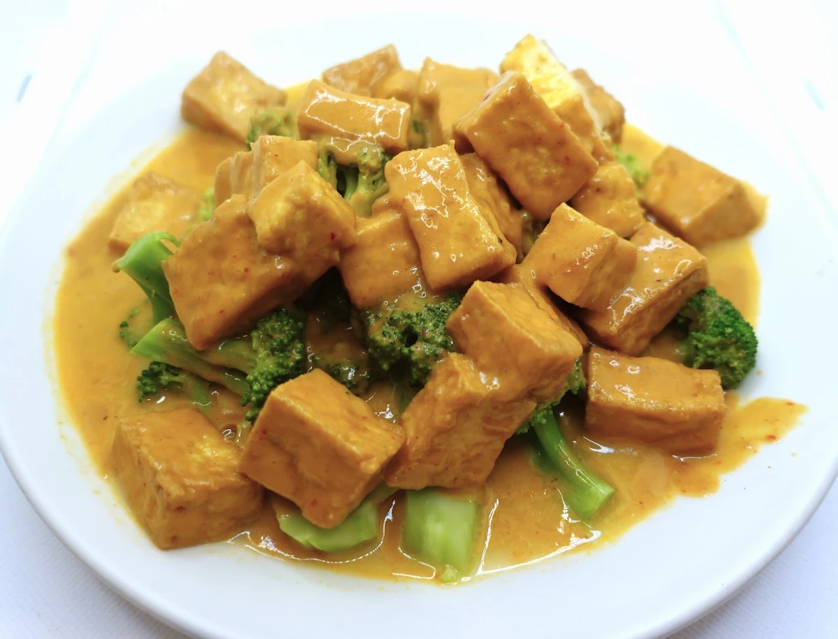 Yellow Curry Tofu