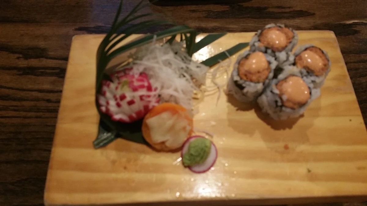Gluten Free Spicy Tuna Roll