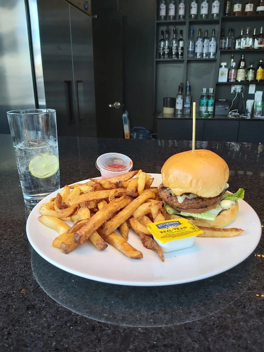Burger Veger Avec Frites Fraîches