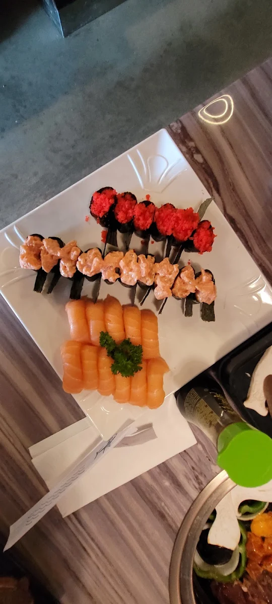 Spicy Salmon Maki