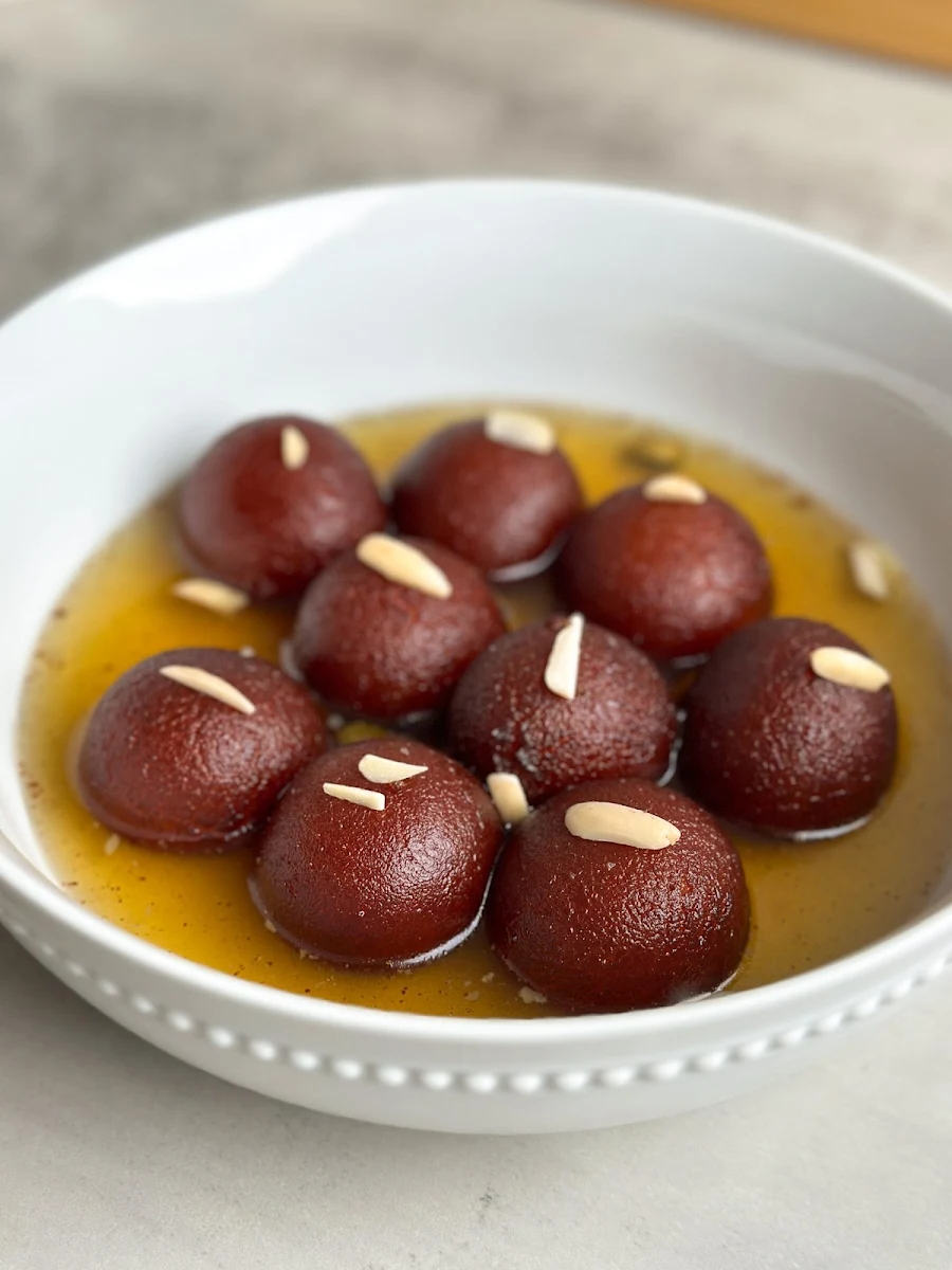 Gulab Jamun 3 pcs
