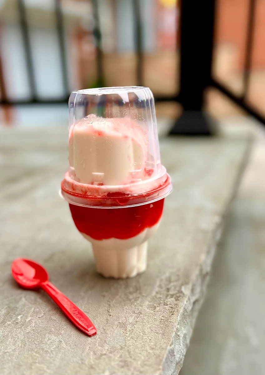 Strawberry Sundae