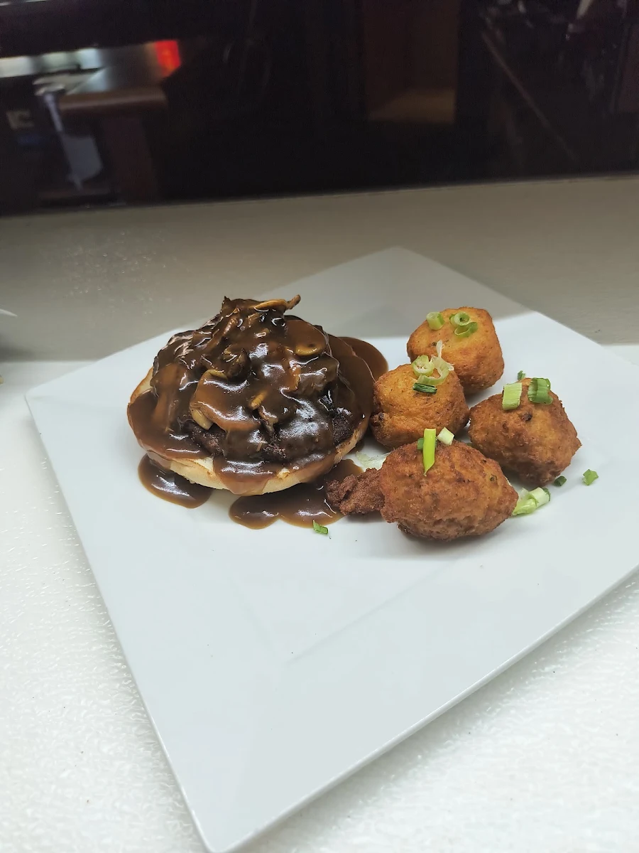 Hot Hamburger with Fried Mashed Potatoes