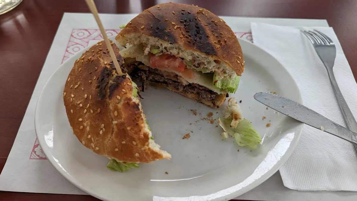 Frank Burger, Resto Chez Frank