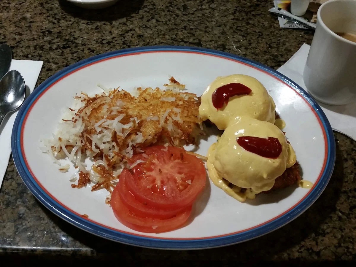 Crab Cakes Egg Benedict