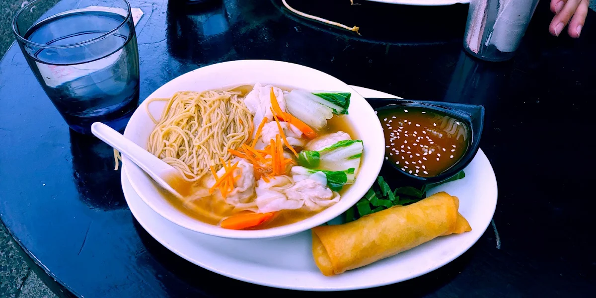 Won Ton Soup Special with Noodles and Egg Roll